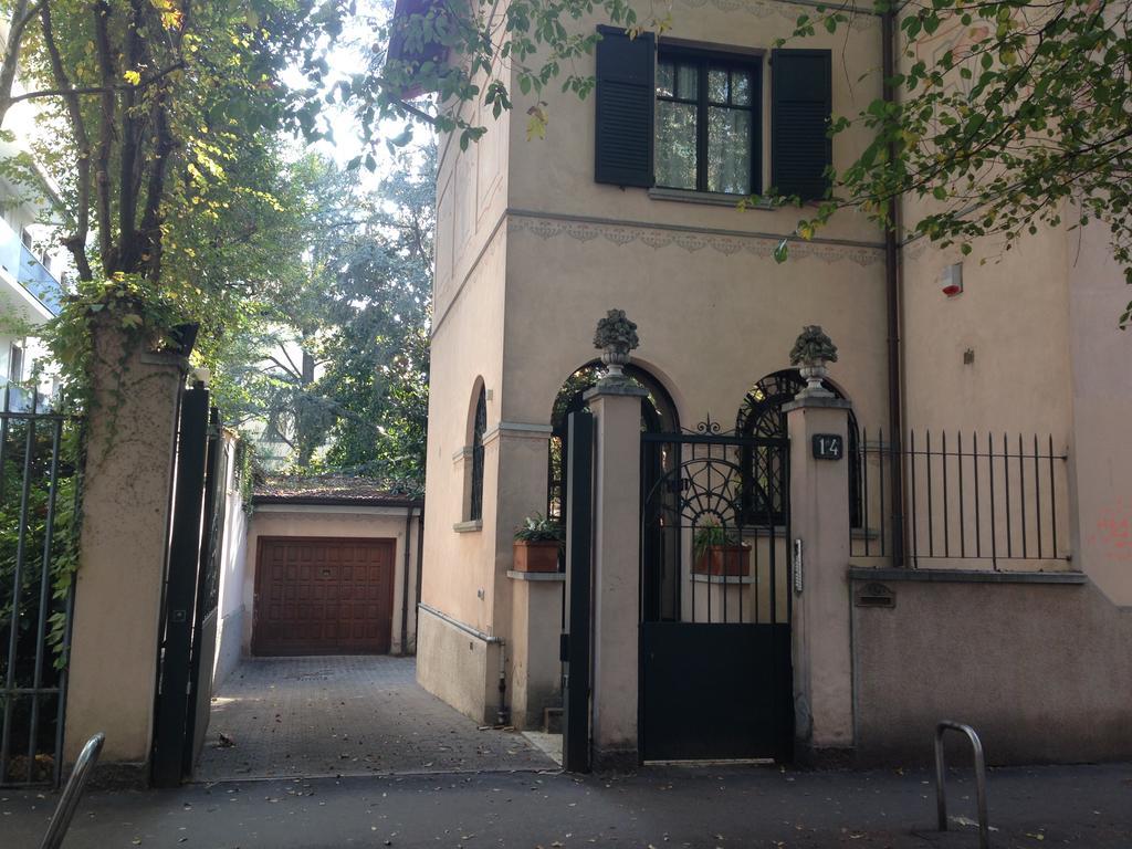 Suite Home Milano Fiera Exterior photo
